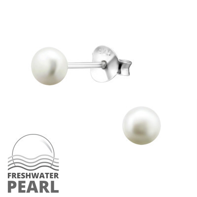 Freshwater Pearl stud earrings