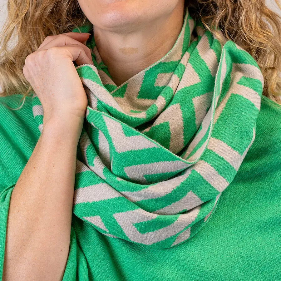 Jade mix geometric recycled snood