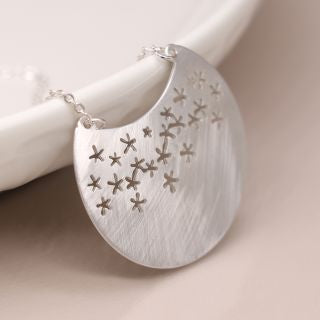 Silver plated scratched disc star cut-out necklace